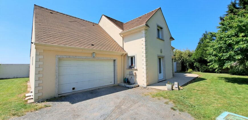 MAISON FAMILIALE AVEC GARAGE ET SOUS SOL