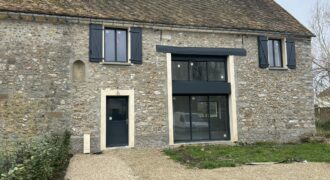 Maison neuve avec vue sur la plaine