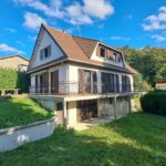 MAISON SUR SOUS SOL