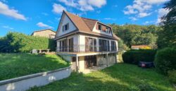 MAISON SUR SOUS SOL