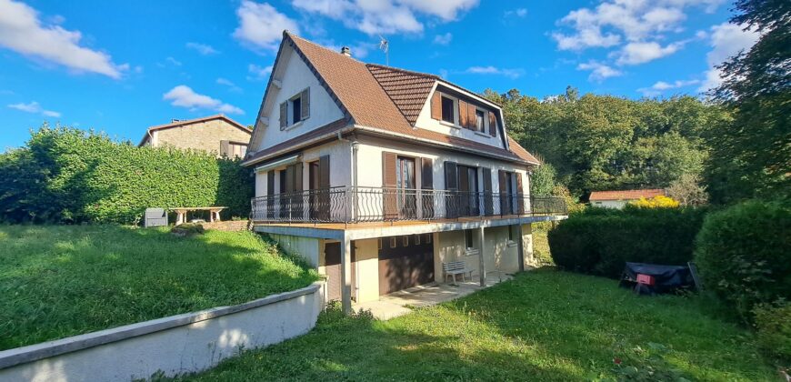 MAISON SUR SOUS SOL