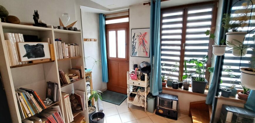 2 pièces avec stationnement