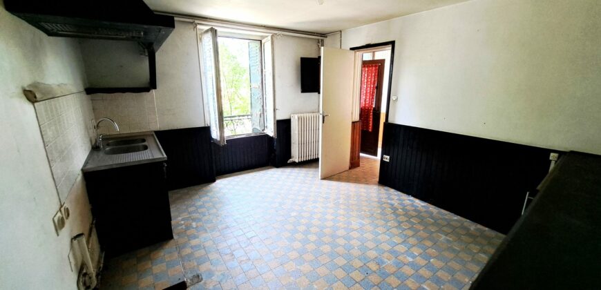 MAISON A RENOVER
