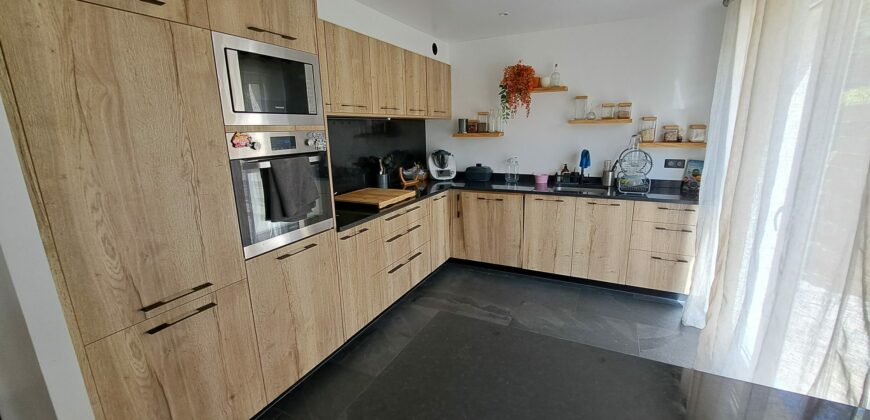 MAISON FAMILIALE RT 2012 SUR SOUS SOL