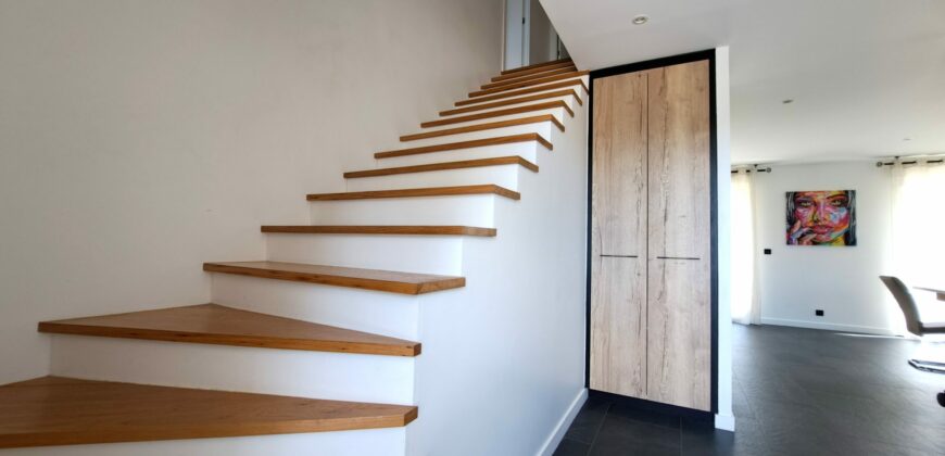 MAISON FAMILIALE RT 2012 SUR SOUS SOL