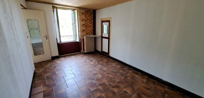 MAISON A RENOVER