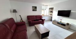 2 Pièces rénové avec 2 places de stationnement