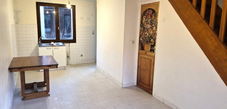 MAISON 2 PIECES AVEC DEPENDANCE