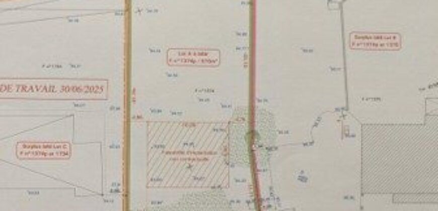 Terrain avec 15 m de Facade