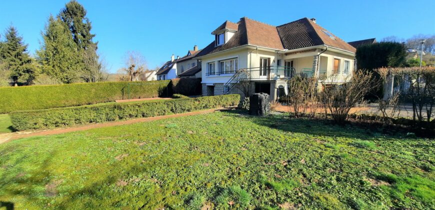 MAISON FAMILIALE SUR SOUS SOL