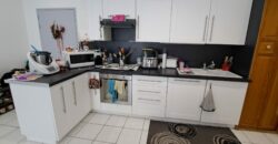 F3 en rez de chaussé avec cave et 2 stationnements