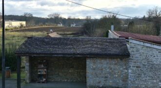 Grand studio divisé en 2 espaces