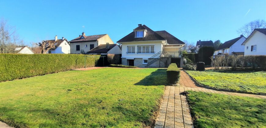 MAISON FAMILIALE SUR SOUS SOL