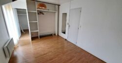 F2 avec 2 STATIONNEMENTS