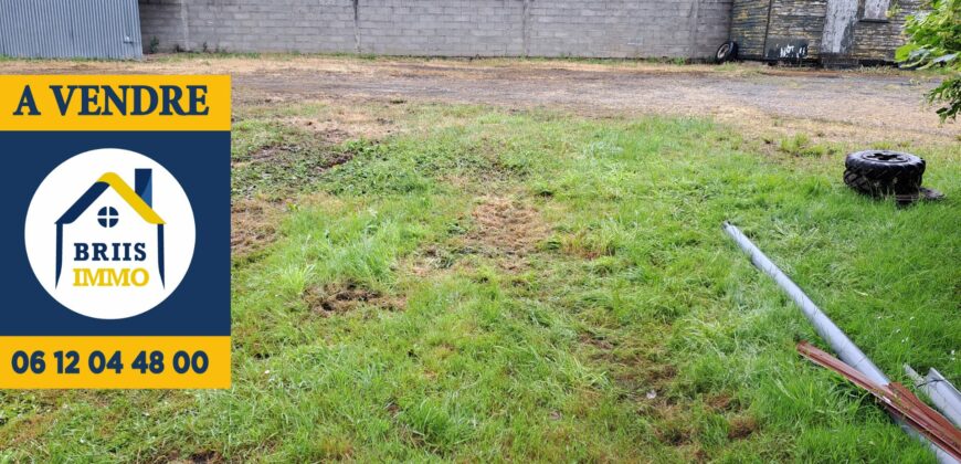 Terrain avec 15 m de Facade