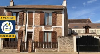 Maison de ville avec studio et double garage