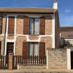 Maison de ville avec studio et double garage