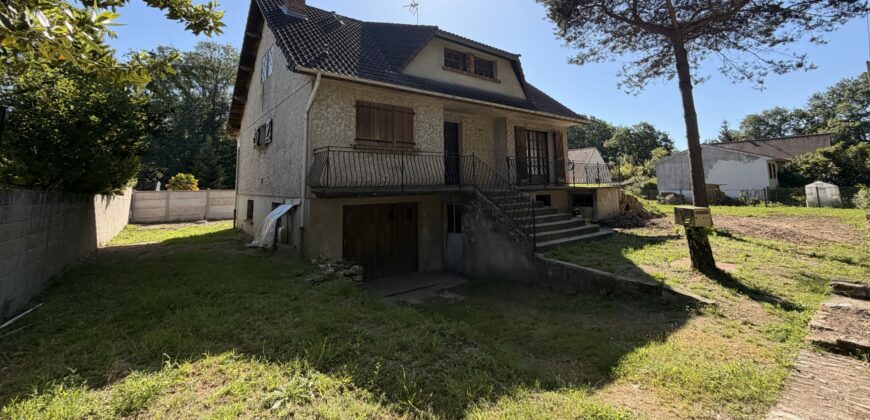 MAISON SUR SOUS SOL A RENOVER