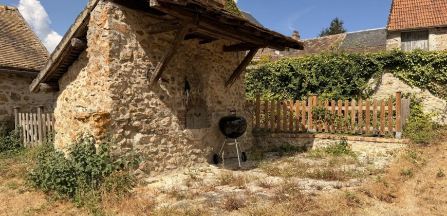 Maison de pierre avec dépendances