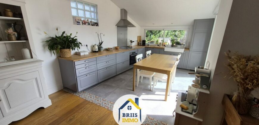 MAISON AU COEUR DE BRIIS SOUS FORGES