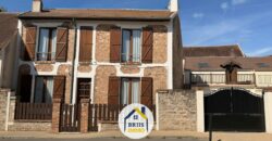 Maison de ville avec studio et double garage
