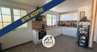 Maison individuelle avec double garage et dépendance aménagée