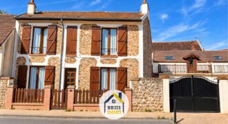 Maison de ville avec studio et double garage