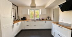 Maison familiale avec garage