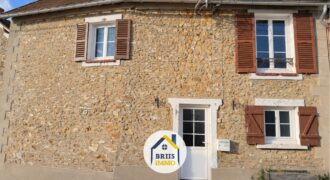 MAISON DE VILLE