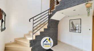 MAISON FAMILIALE